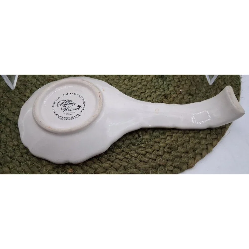 The Pioneer Woman Floral  Poinsettia Stoneware Spoon Rest